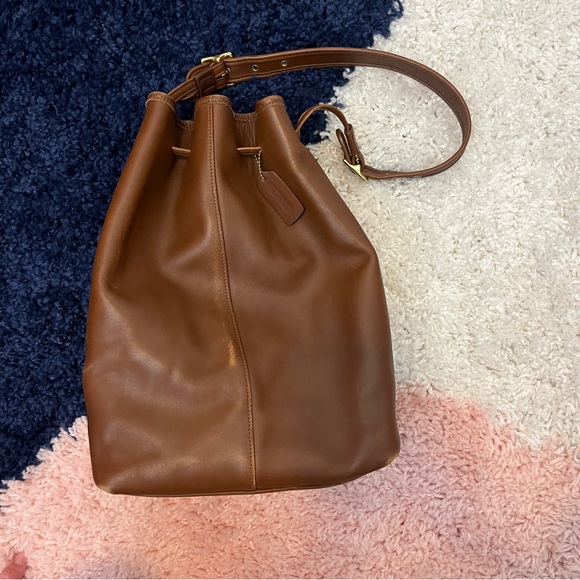 Coach vintage leather drawstring tote - Picture 1 of 8